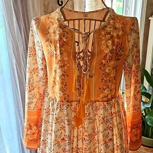 💰 Women size small floral print dress